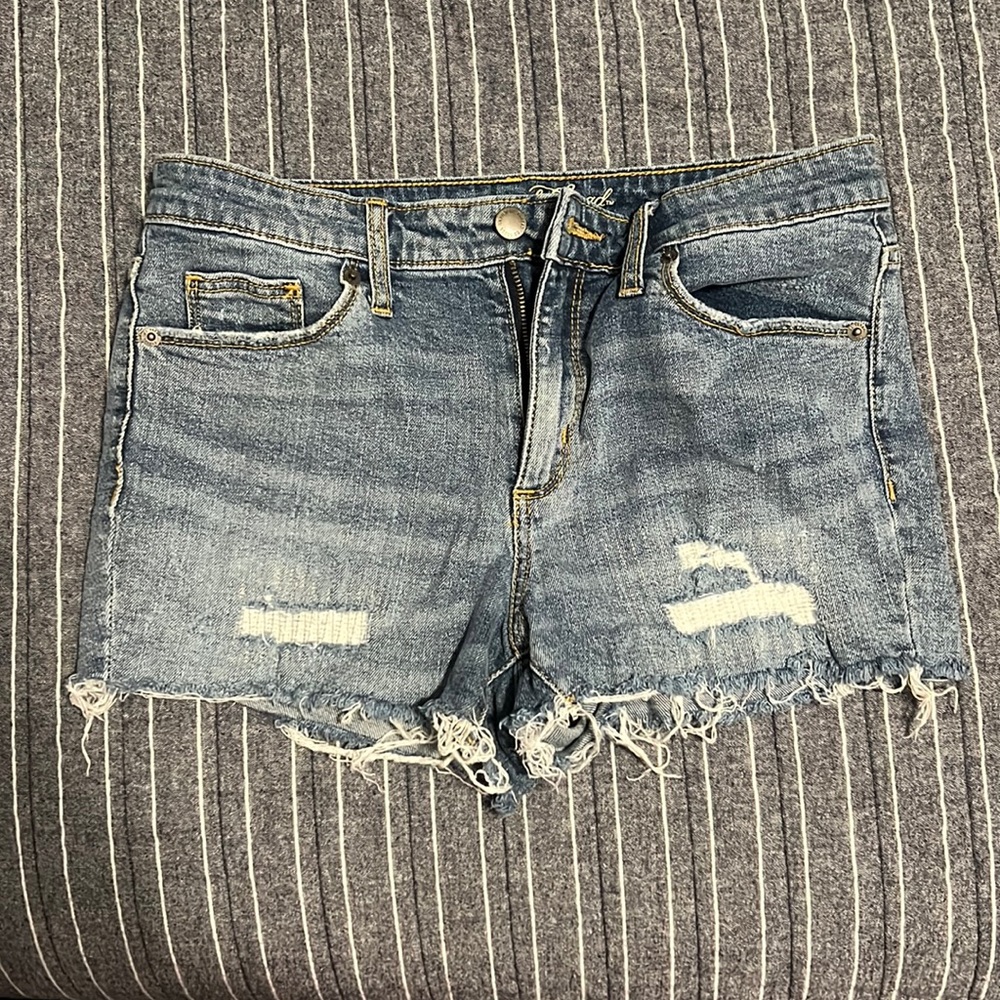 Women’s jean shorts